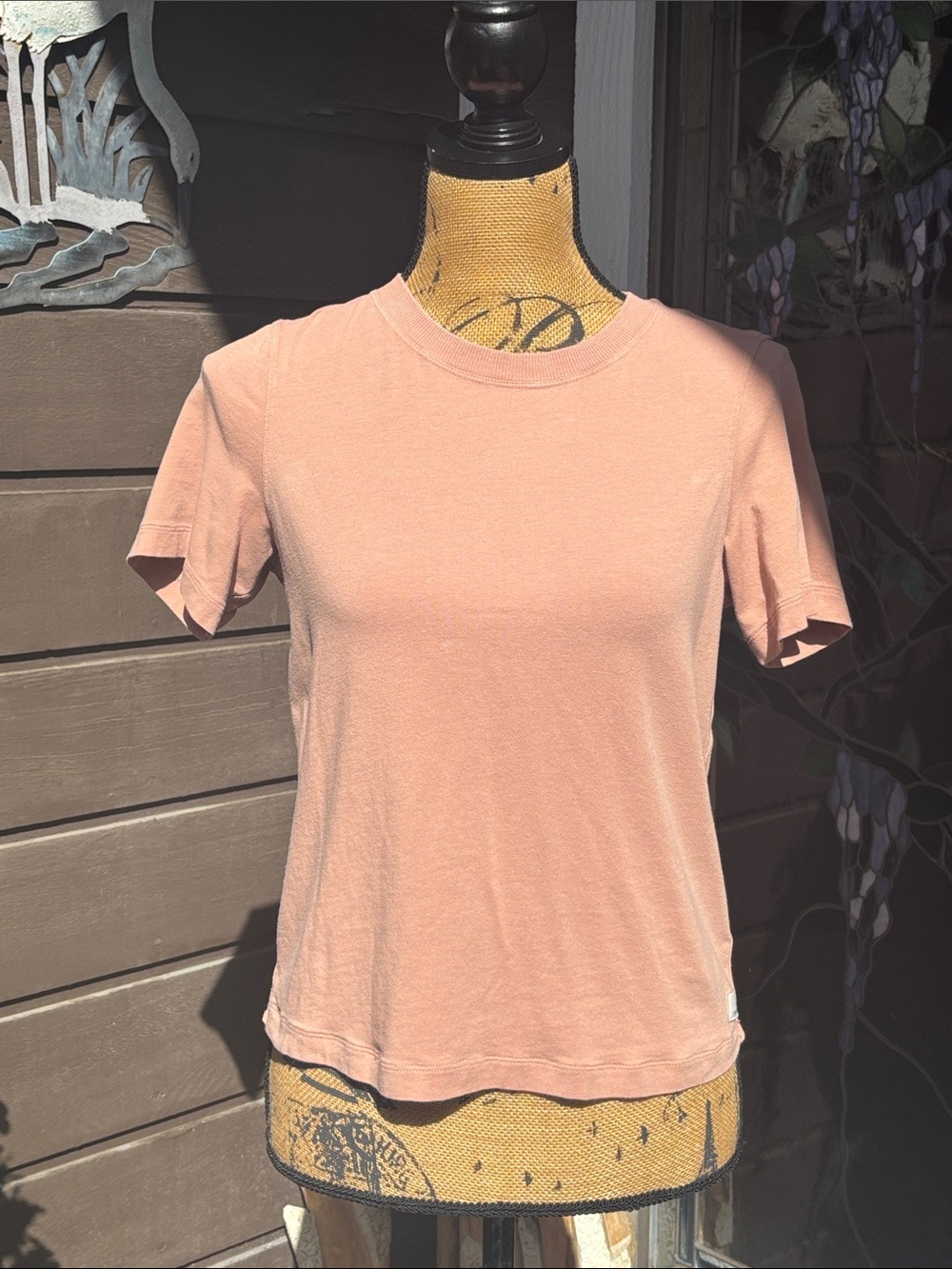 Vuori Short Sleeve Crew Tee in Dusty Tan